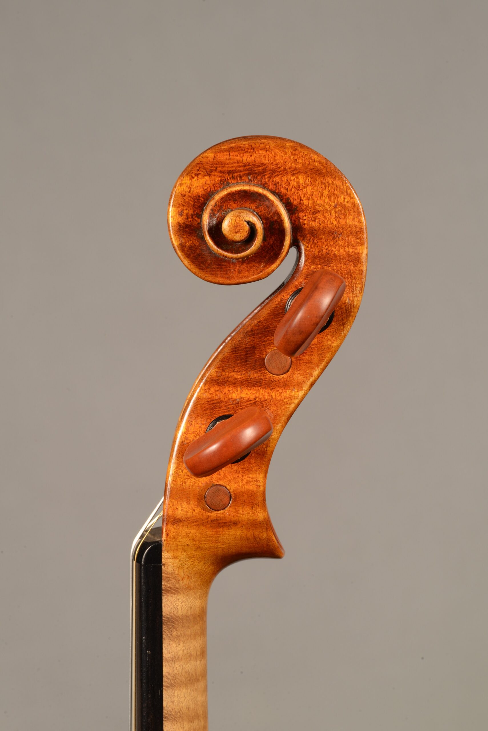 Violoncello artigianale
